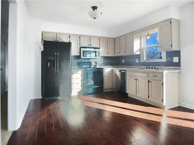 $306,000 | 1101 West Elm Terrace, Olathe, KS 66061