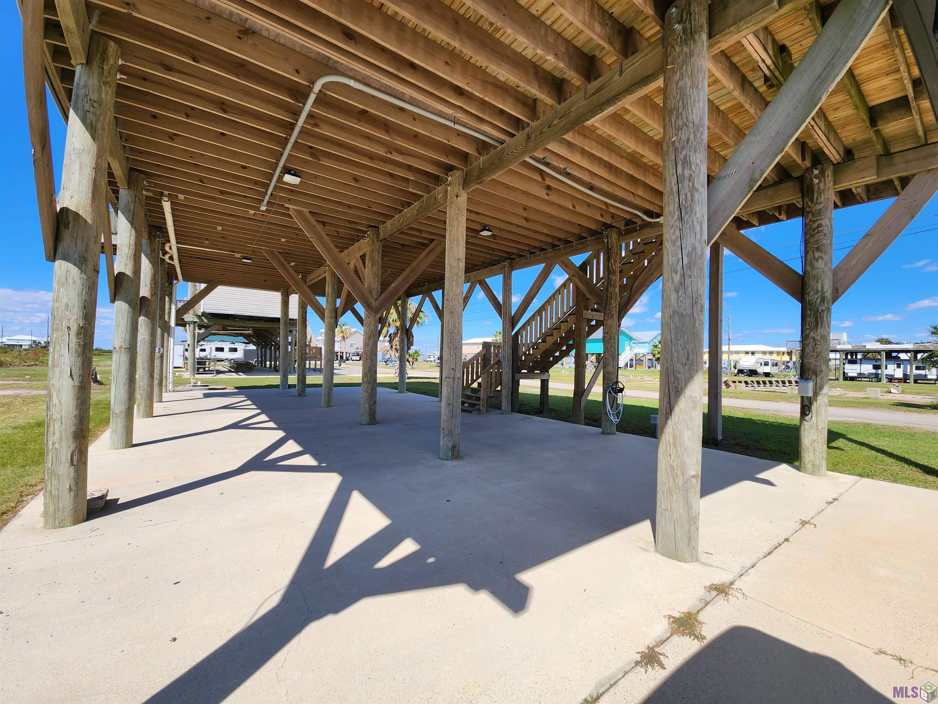 136 Collins Lane Grand Isle, LA 70358 - Photo 6 of 29