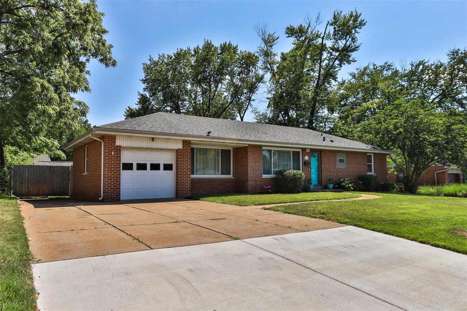 11384 Manchester Road St. Louis, MO 63122 - Photo 1 of 44 Gallery Image 1