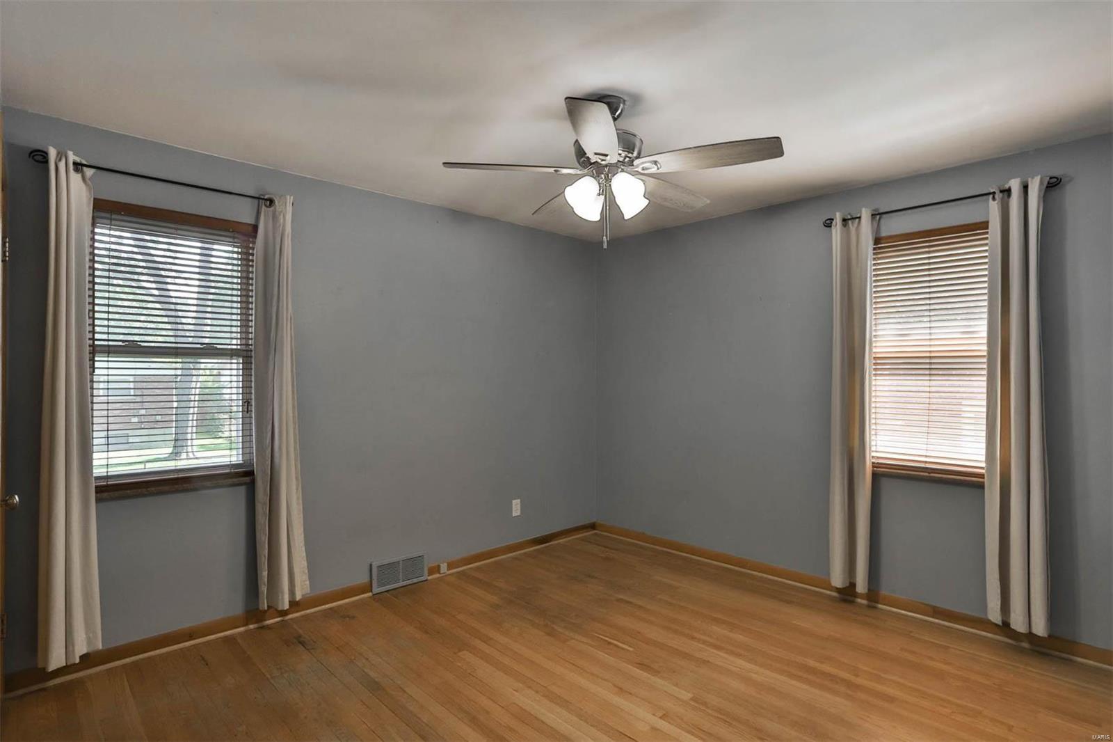 11384 Manchester Road St. Louis, MO 63122 - Photo 28 of 44 Gallery Image 28