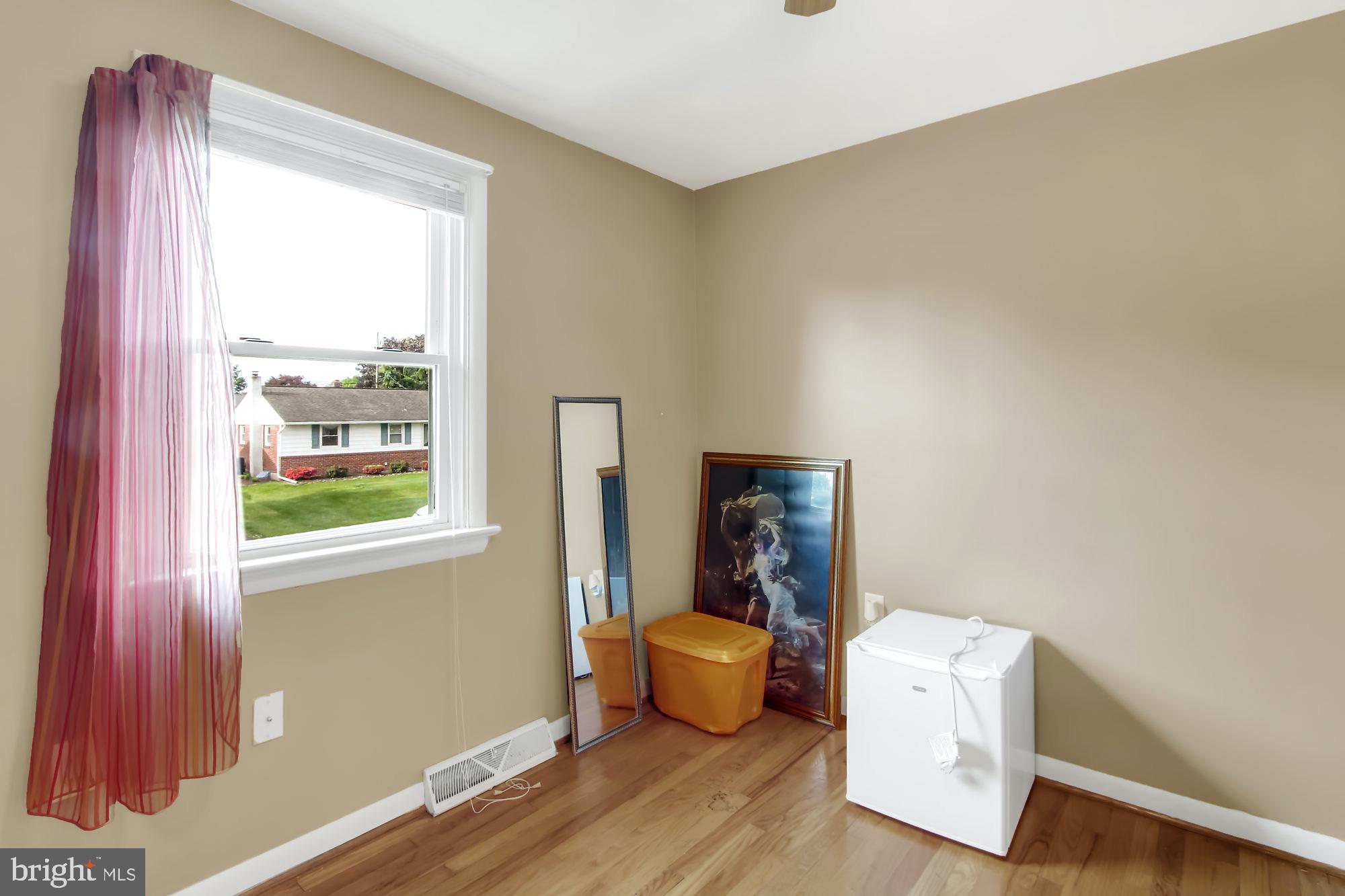 1757 Hemlock Road Lancaster, PA 17603 - Photo 17 of 27 Gallery Image 17
