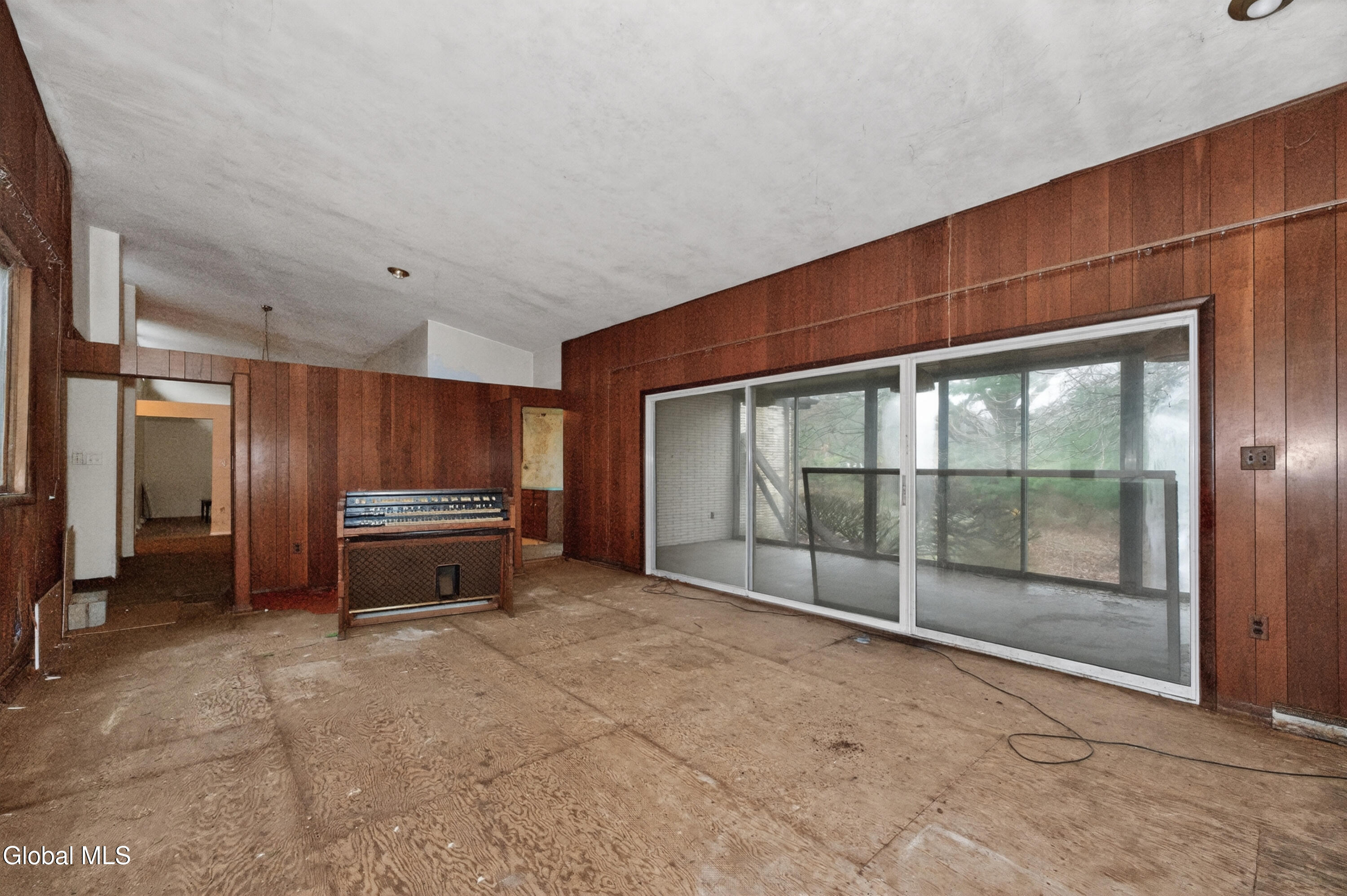 20 Alsid Court Brunswick, NY 12180 - Photo 23 of 58 4 Livingroom 4