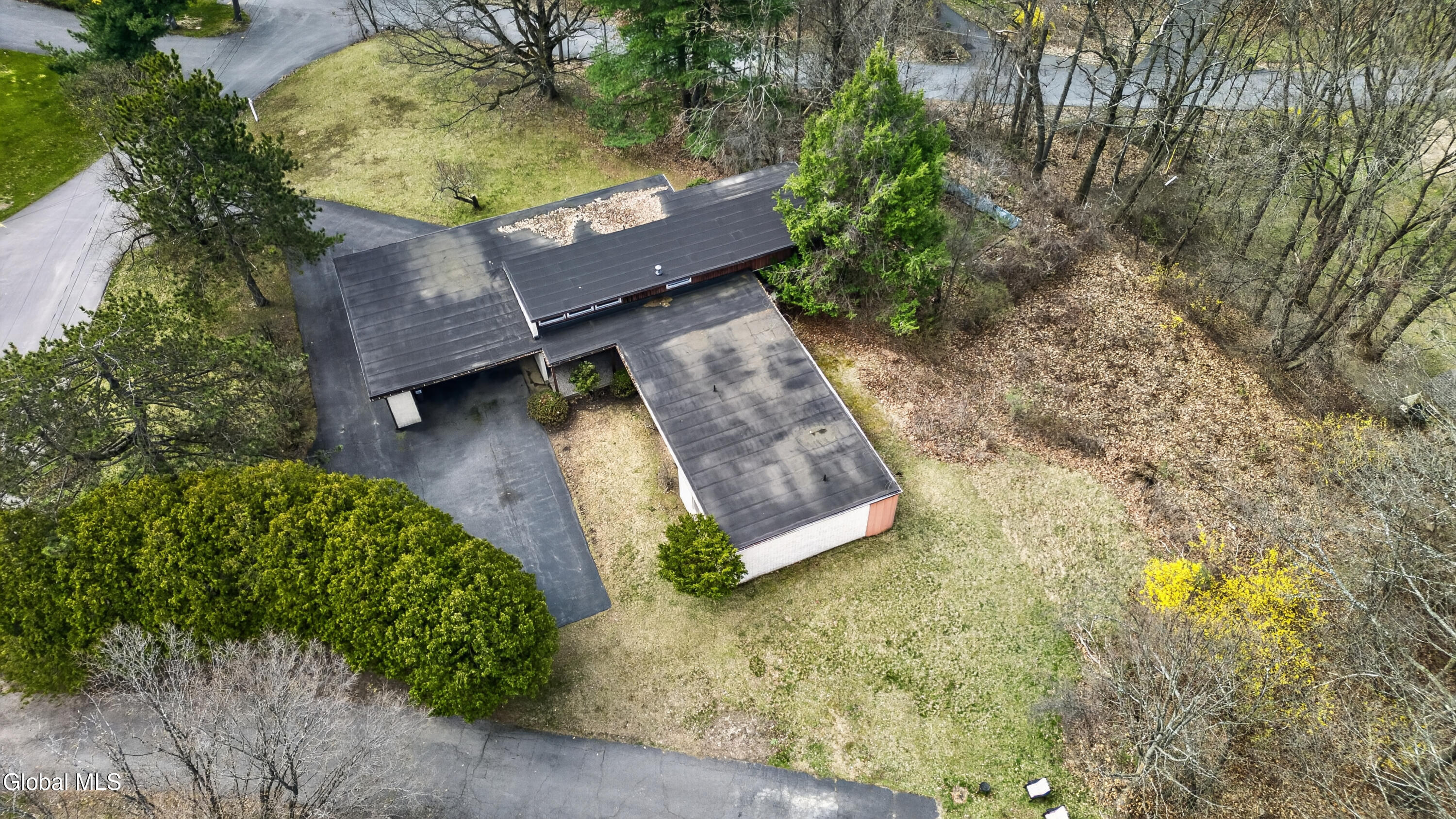 20 Alsid Court Brunswick, NY 12180 - Photo 41 of 58 Air Yard 2