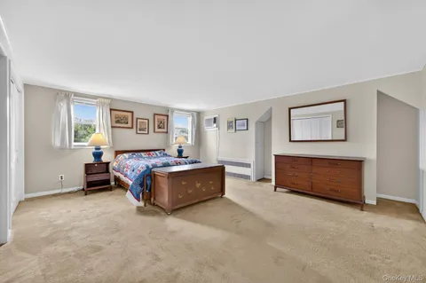 $799,000 | 567 Pearl Street, Oceanside, NY 11572