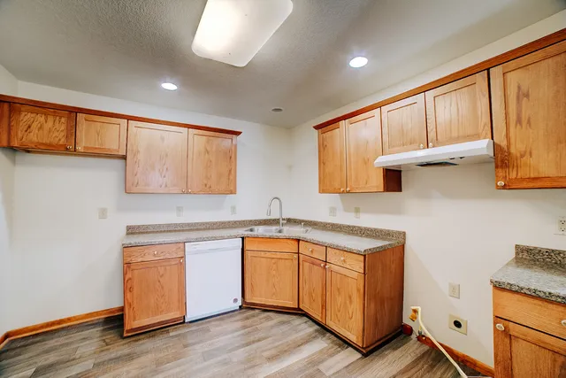 $219,900 | 411 South Crescent Street, Gilman, IL 60938