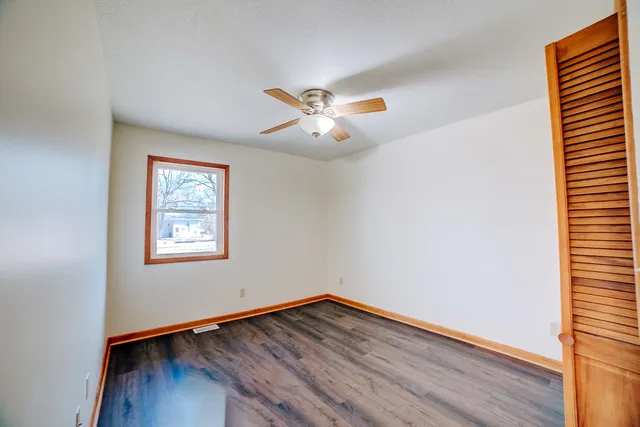 $219,900 | 411 South Crescent Street, Gilman, IL 60938