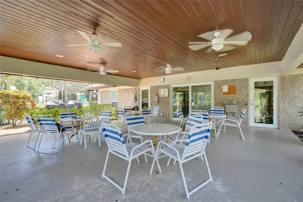 $2,200 | 805 Cypress Boulevard, Unit 512, Pompano Beach, FL 33069