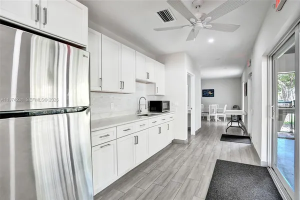 $2,200 | 805 Cypress Boulevard, Unit 512, Pompano Beach, FL 33069