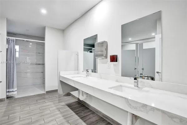 $2,200 | 805 Cypress Boulevard, Unit 512, Pompano Beach, FL 33069