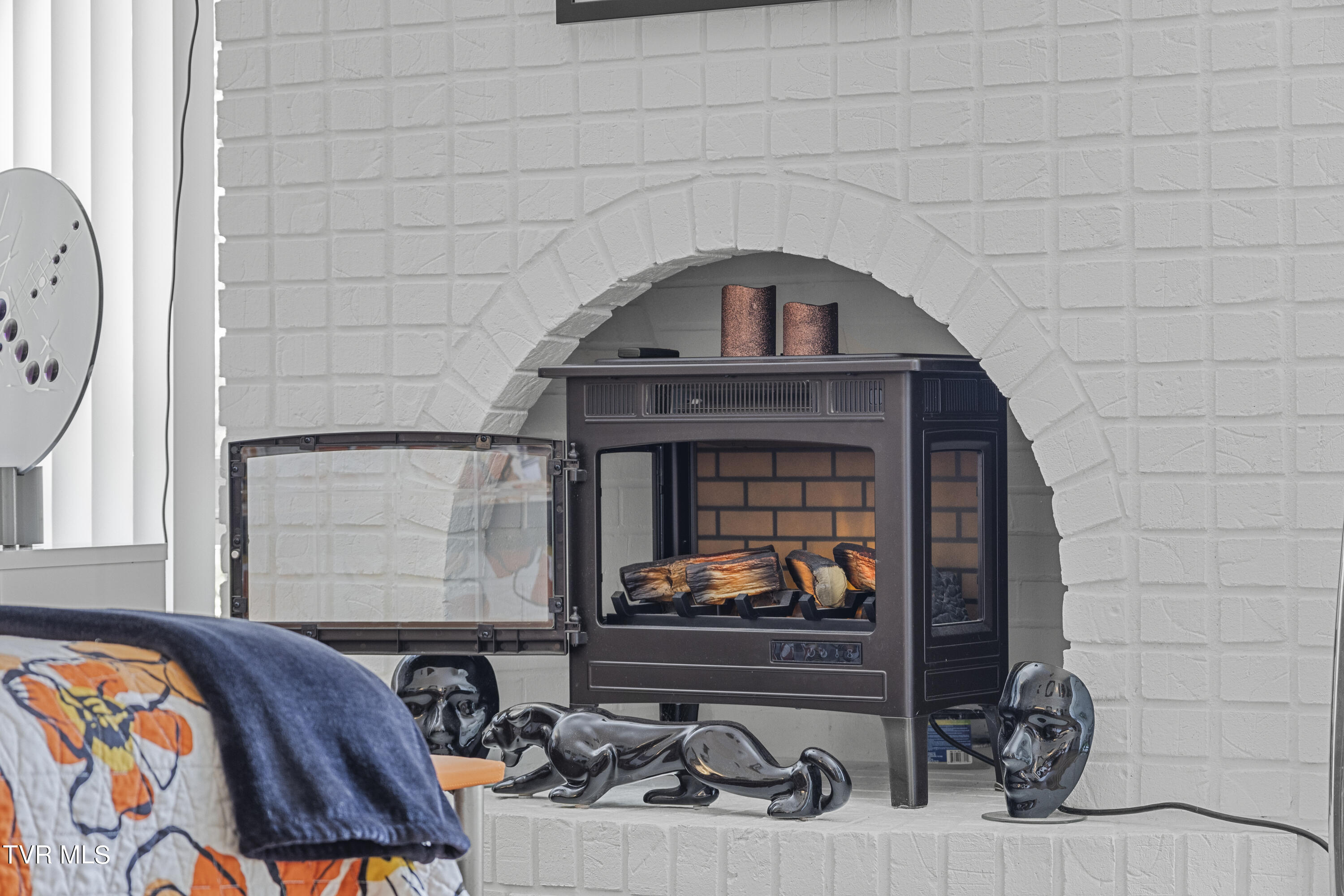 3 Beechwood Circle Johnson City, TN 37604 - Photo 21 of 66 Primary suite fireplace