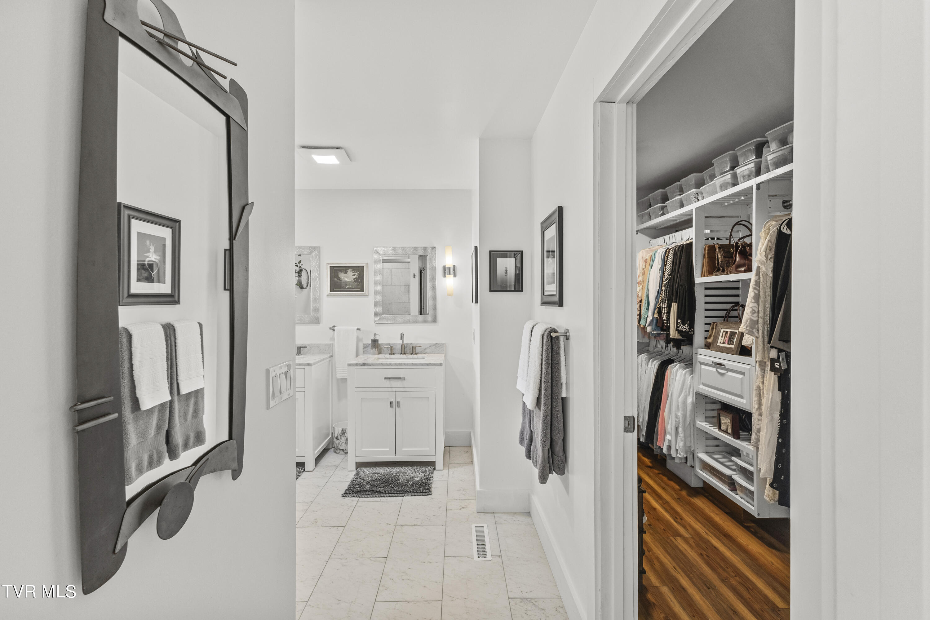 3 Beechwood Circle Johnson City, TN 37604 - Photo 23 of 66 Primary bath