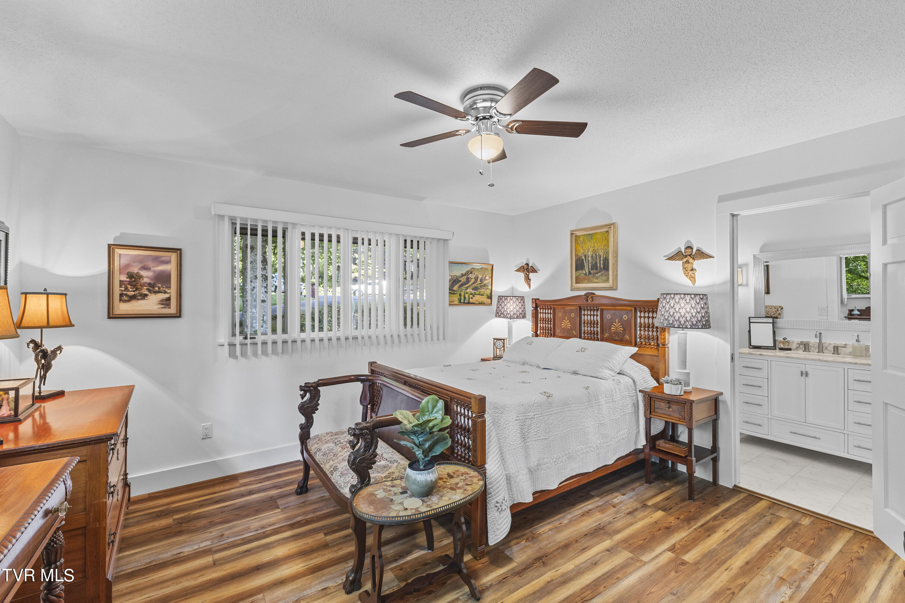 3 Beechwood Circle Johnson City, TN 37604 - Photo 31 of 66 Bedroom 2 adjoins hall bath