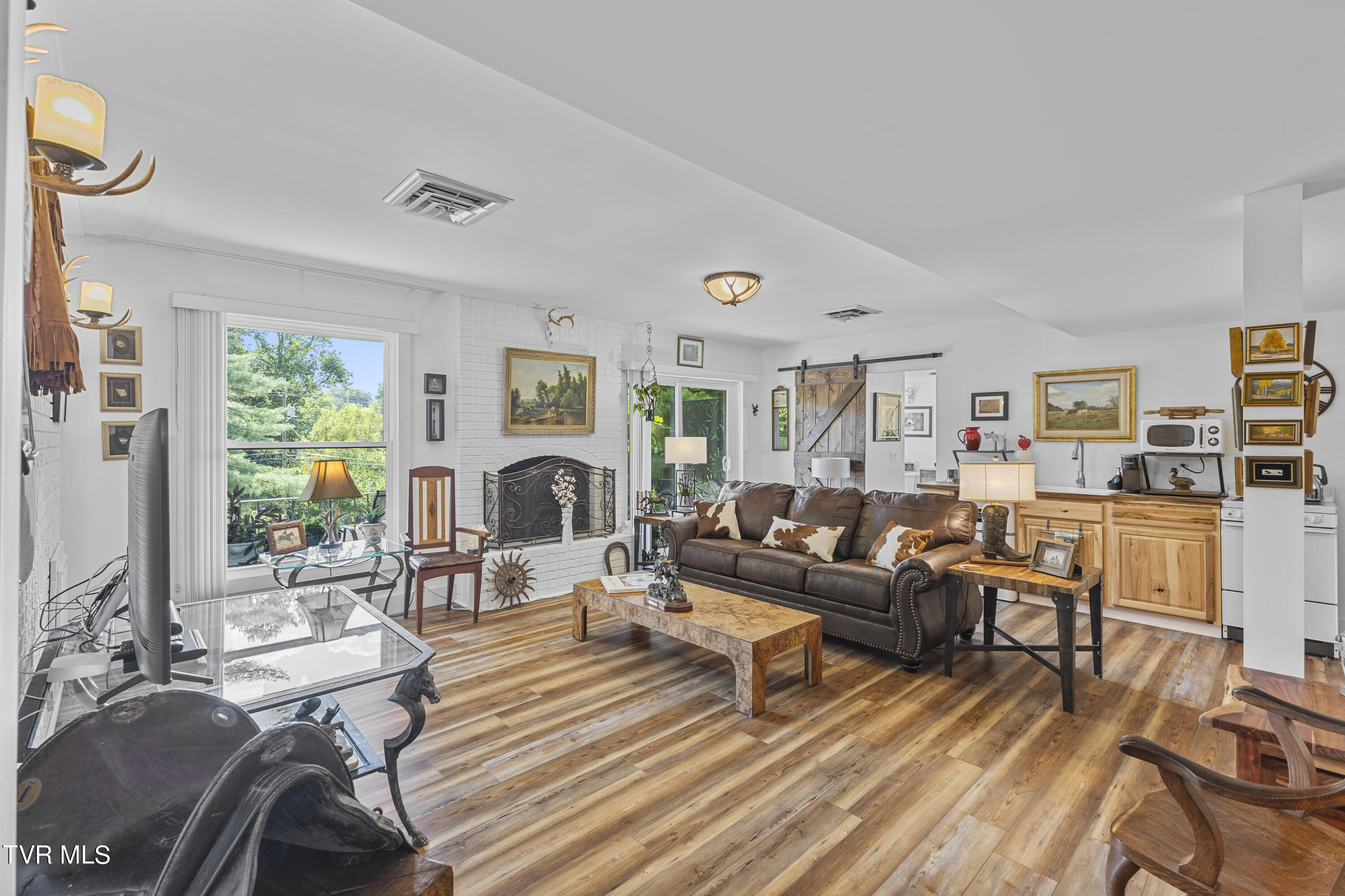 3 Beechwood Circle Johnson City, TN 37604 - Photo 38 of 66 Generously sized family/rec room