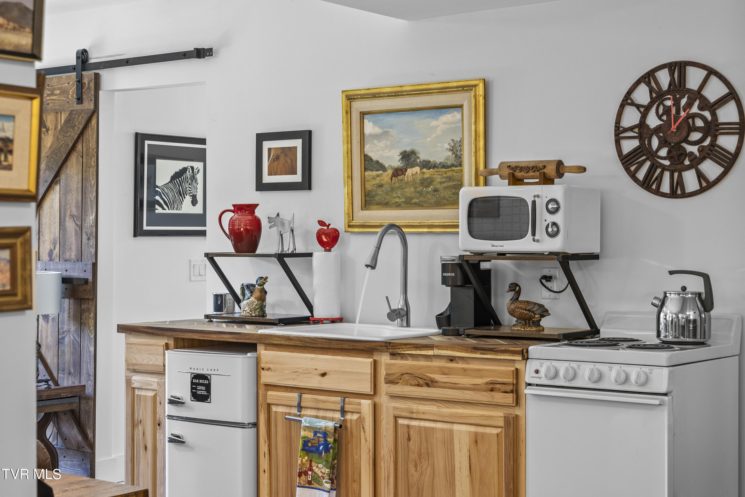 3 Beechwood Circle Johnson City, TN 37604 - Photo 49 of 66 Kitchenette in lower level