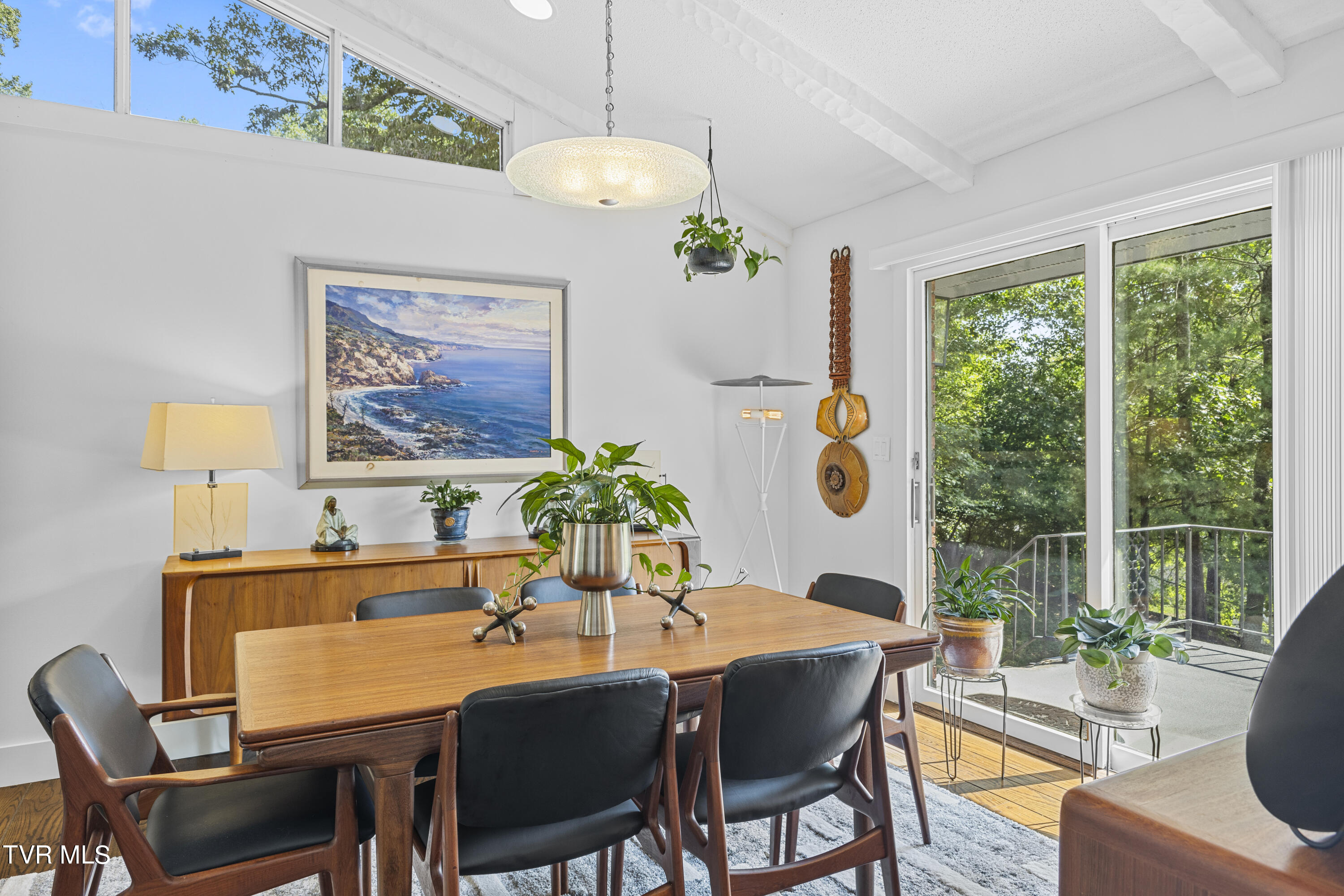 3 Beechwood Circle Johnson City, TN 37604 - Photo 10 of 66 Dining area opens to balcony