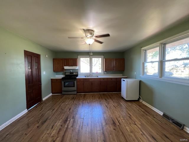 8503 Tucker Road Ashley, IL 62808 - Photo 6 of 15