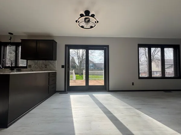 $634,900 | 116 Piccadilly Avenue, Mankato, MN 56001