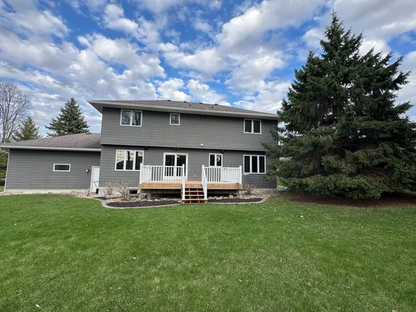 $634,900 | 116 Piccadilly Avenue, Mankato, MN 56001