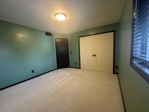 $634,900 | 116 Piccadilly Avenue, Mankato, MN 56001