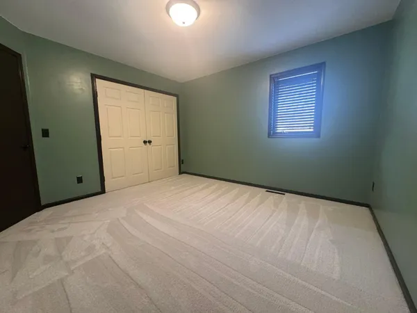 $634,900 | 116 Piccadilly Avenue, Mankato, MN 56001