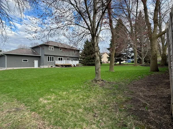 $634,900 | 116 Piccadilly Avenue, Mankato, MN 56001