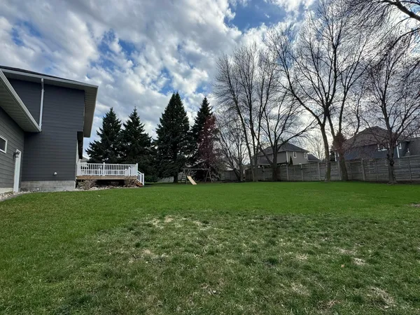 $634,900 | 116 Piccadilly Avenue, Mankato, MN 56001