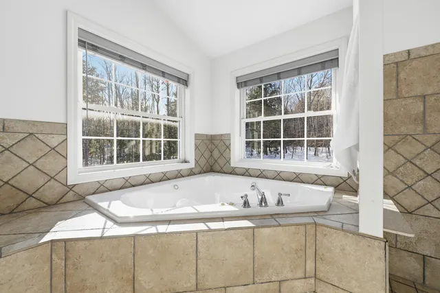 $689,000 | 31 Harley Lane, Bowdoin, ME 04287