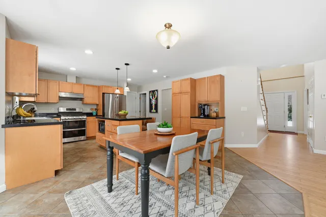 $689,000 | 31 Harley Lane, Bowdoin, ME 04287