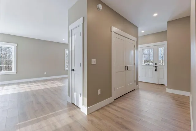 $589,000 | 1044 Ossipee Trail West, Standish, ME 04085