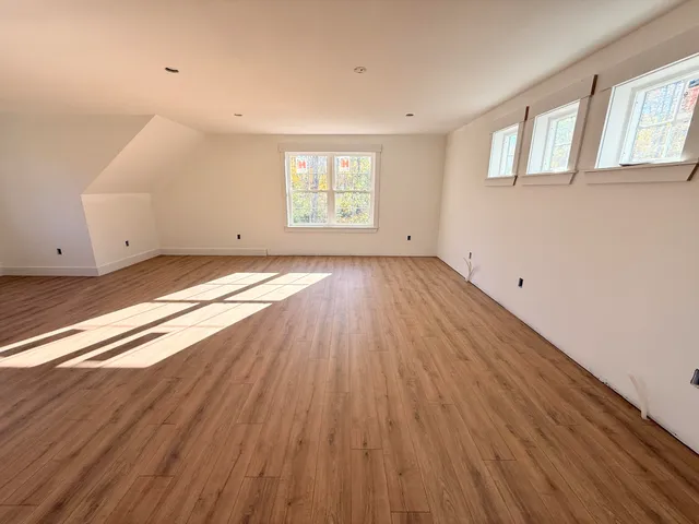 $629,000 | 1044 Ossipee Trail West, Standish, ME 04085