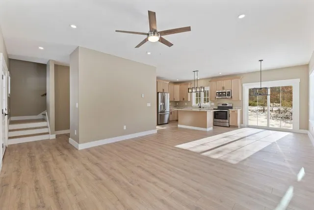 $589,000 | 1044 Ossipee Trail West, Standish, ME 04085