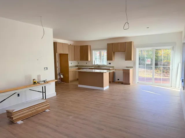 $629,000 | 1044 Ossipee Trail West, Standish, ME 04085