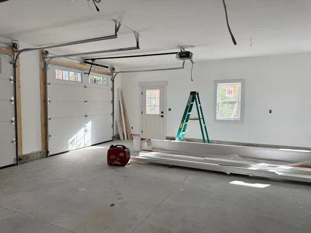 $629,000 | 1044 Ossipee Trail West, Standish, ME 04085