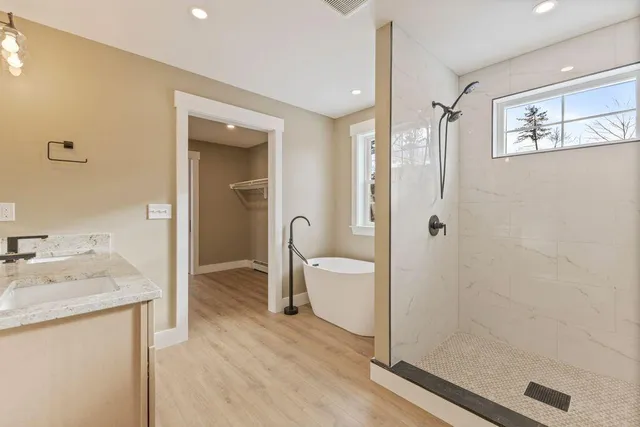 $589,000 | 1044 Ossipee Trail West, Standish, ME 04085