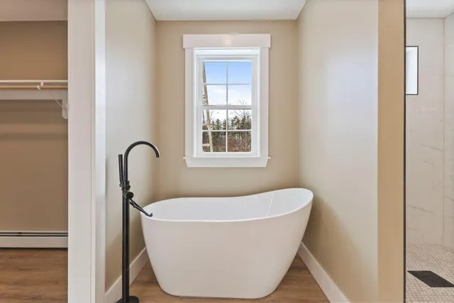 $589,000 | 1044 Ossipee Trail West, Standish, ME 04085