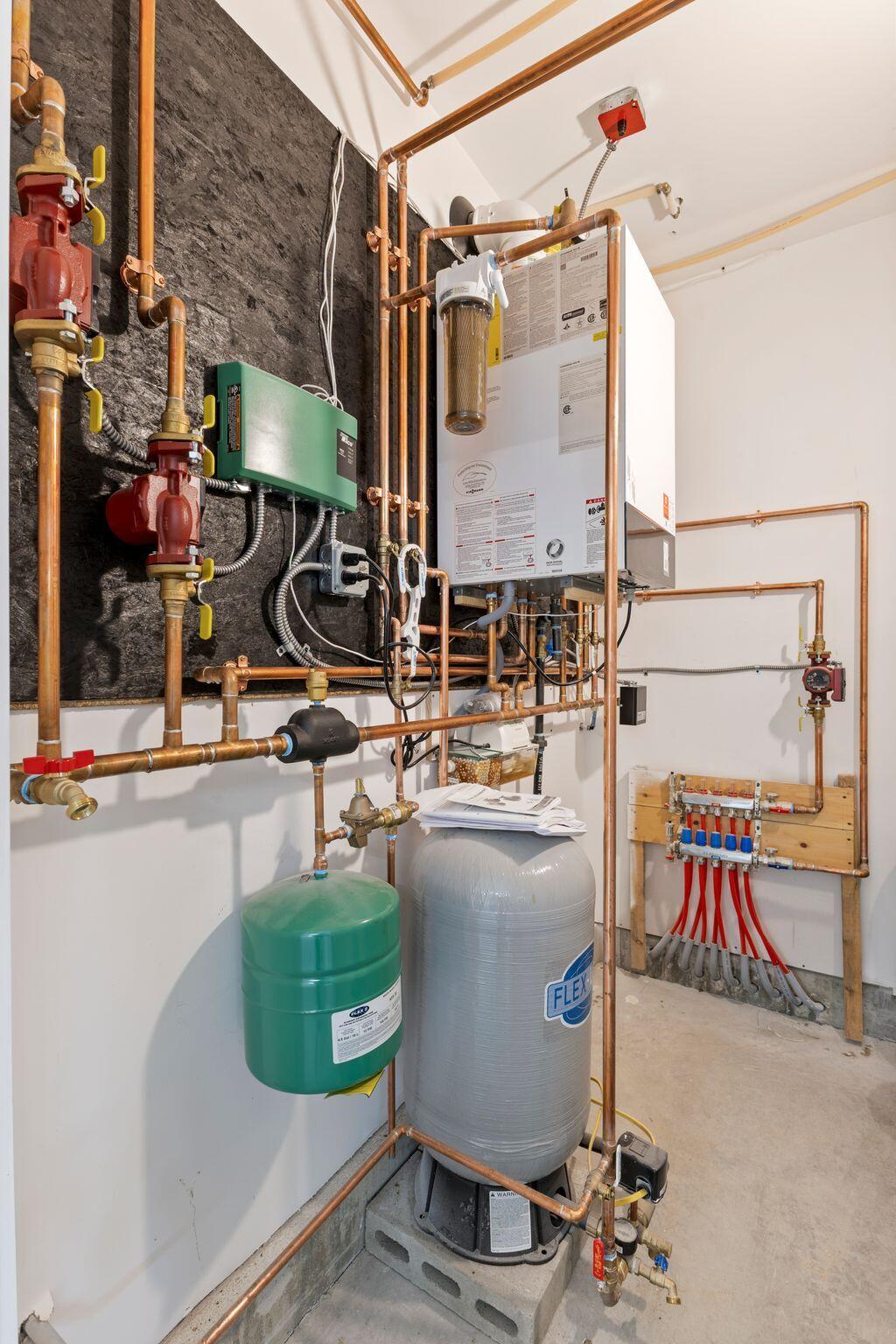 1044 Ossipee Trail West Standish, ME 04085 - Photo 41 of 43 44__V5A7792