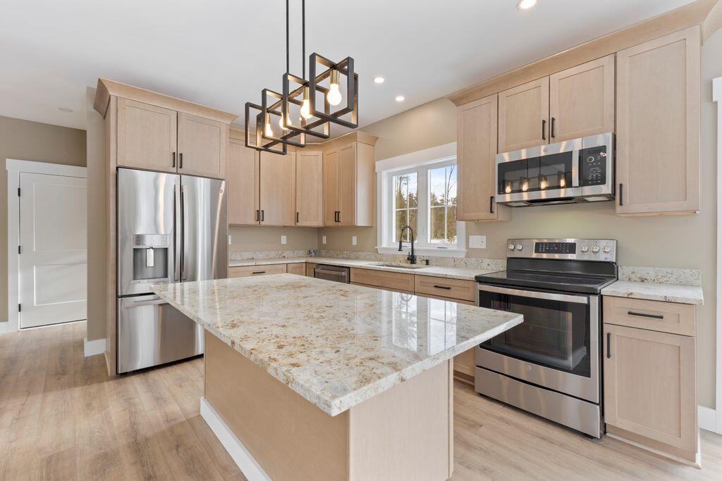 1044 Ossipee Trail West Standish, ME 04085 - Photo 7 of 43 10__V5A7819