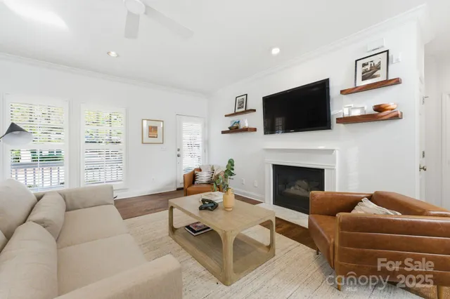 $899,000 | 618 Olmsted Park Place, Charlotte, NC 28203