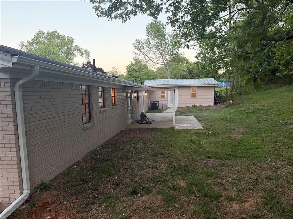 1627 Ridgeview Drive Northwest Conyers, GA 30012 - Photo 4 of 48