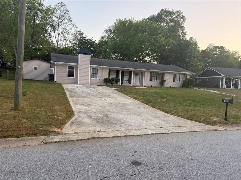 1627 Ridgeview Drive Northwest Conyers, GA 30012 - Photo 6 of 48