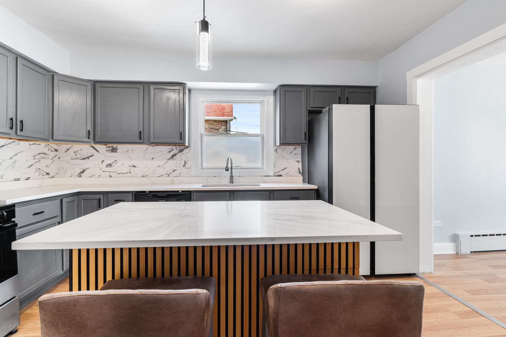 7424 57th Place Summit, IL 60501 - Photo 5 of 31