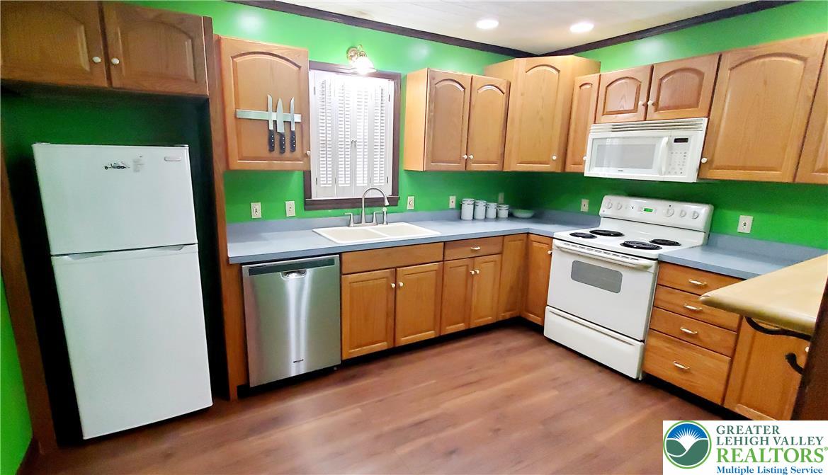 703 Canning Street Bethlehem, PA 18015 - Photo 4 of 14 Kitchen