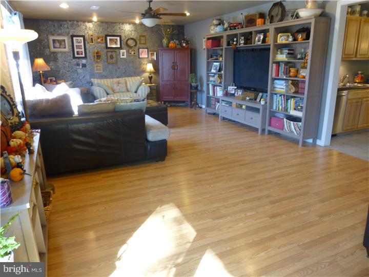 11 Vulcan Road Levittown, PA 19057 - Photo 7 of 25 Living Room