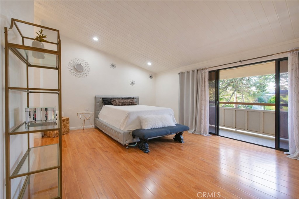 747 Fairview Avenue, Unit A Arcadia, CA 91007 - Photo 33 of 43 Spacious Main Master