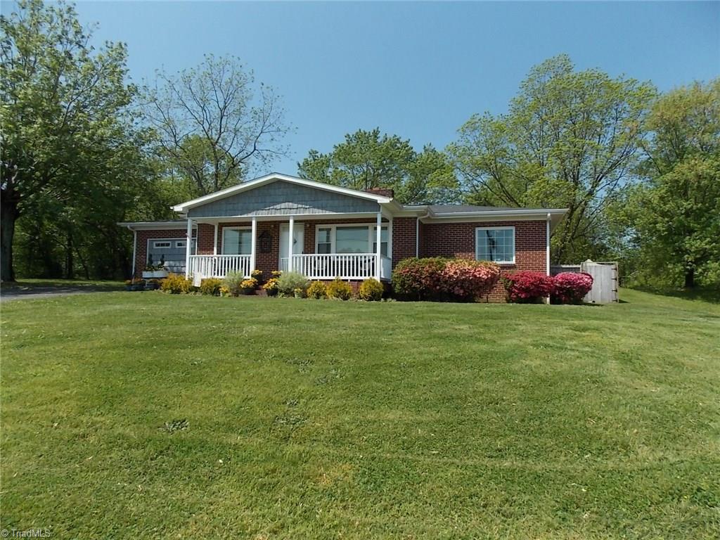 632 South Franklin Road Mount Airy, NC 27030 - Photo 1 of 20 Gallery Image 1