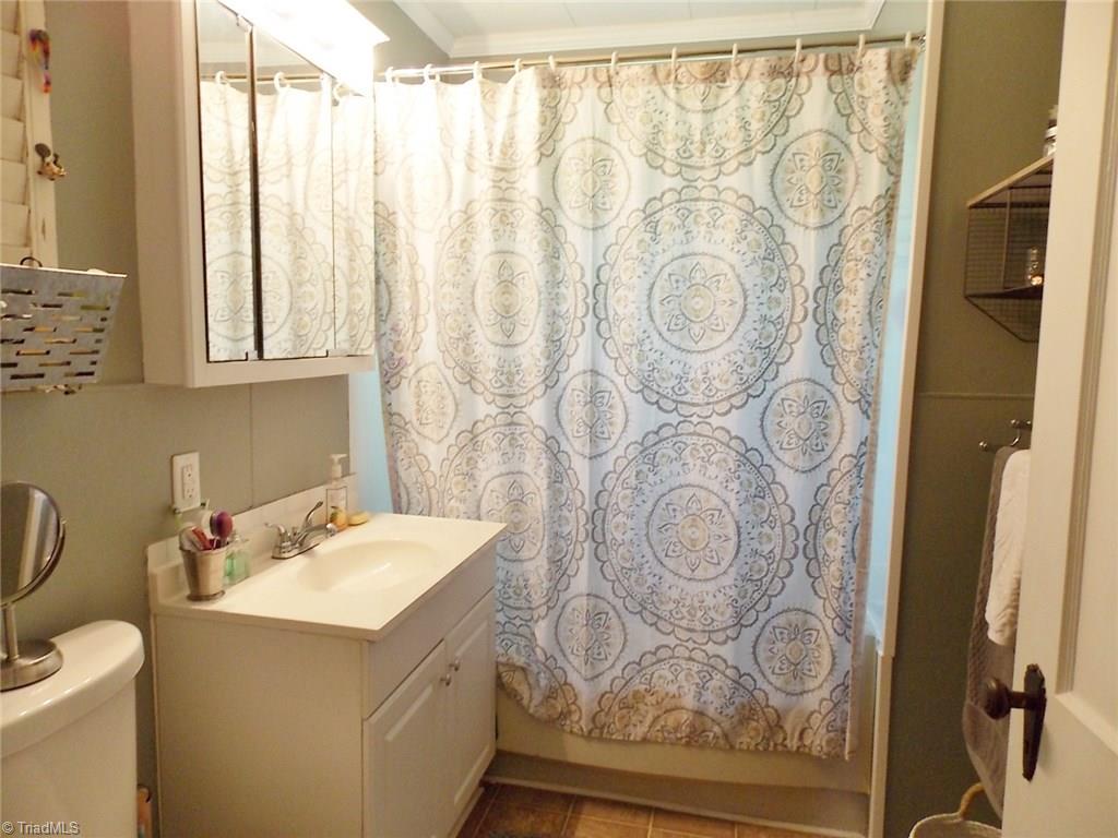 632 South Franklin Road Mount Airy, NC 27030 - Photo 13 of 20 Gallery Image 13