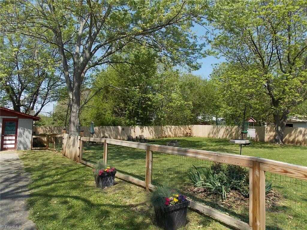 632 South Franklin Road Mount Airy, NC 27030 - Photo 19 of 20 Gallery Image 19