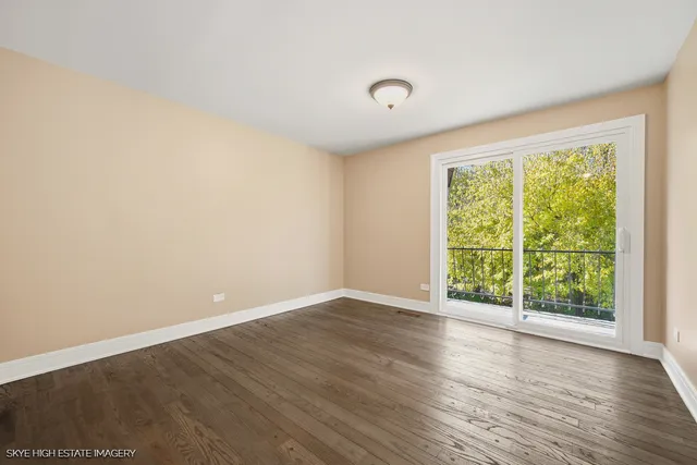 $325,000 | 19 Cour Leroux, Palos Hills, IL 60465