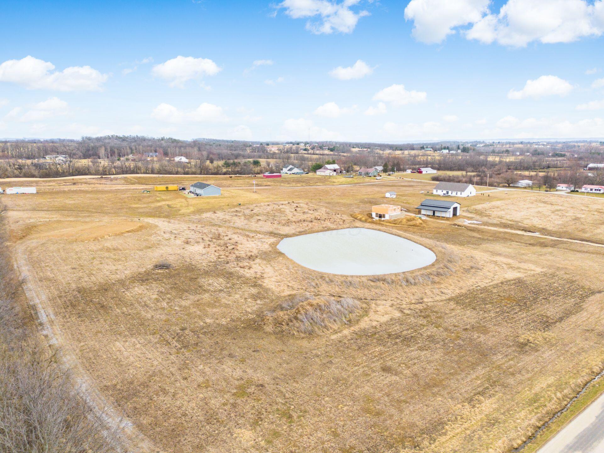 25358 Shoemaker Road Circleville, OH 43113 - Photo 5 of 26 020_ Circleville OH 43113 USA