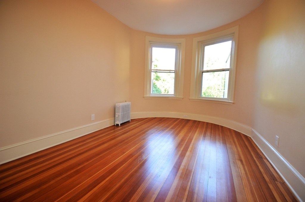 35 St Paul Street, Unit 6 Brookline, MA 02446 - Photo 9 of 11
